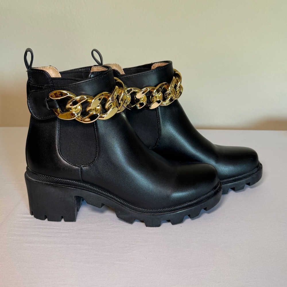Steve Madden Amulet-C Black Gold Chain Link Lug Sole Ankle Boots Women 9M